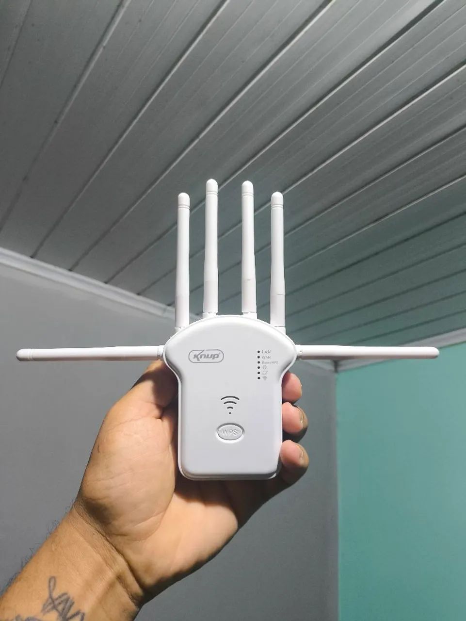 Repetidor de wi-fi e roteador  - Foto 2