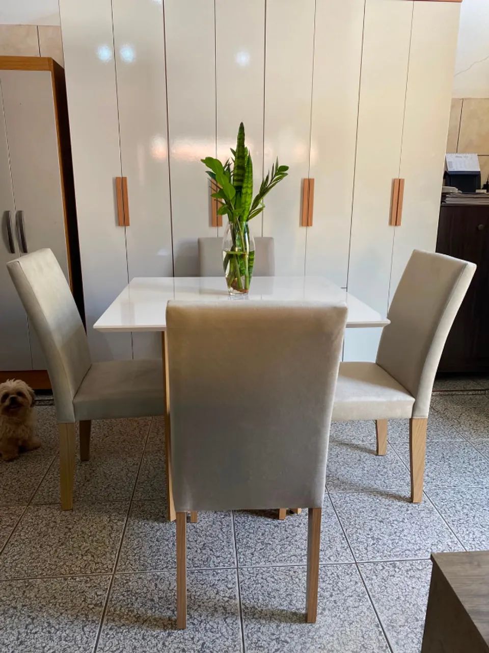 Mesa de Jantar MDF Com 4 Cadeiras Estofadas Nova, Entrego  - Foto 3