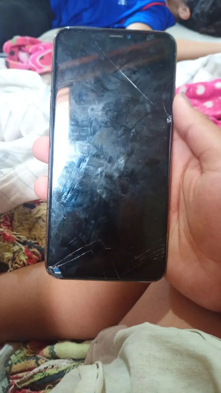 iPhone XR para retirada de peças