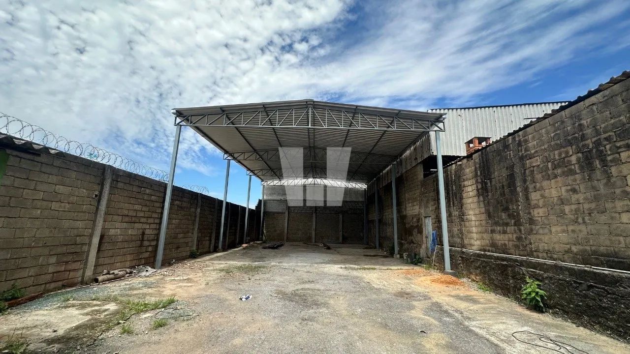Lote com 360m2 próximo a BR-040 sentido CEASA
