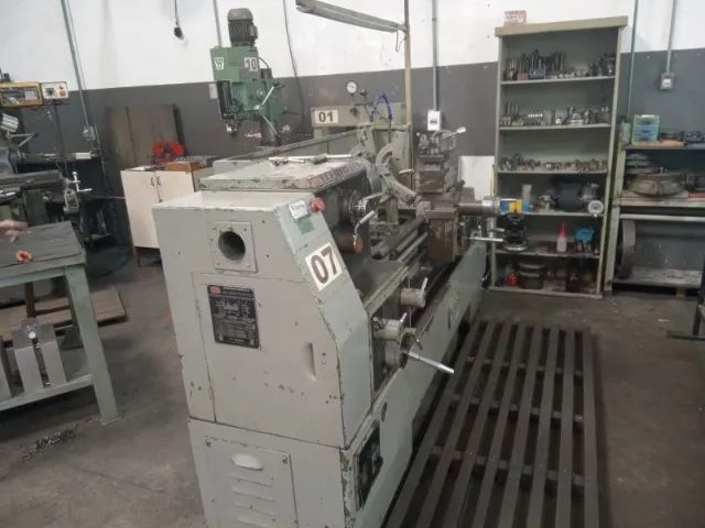 MÁQUINAS PARA USINAGEM E FERRAMENTARIA