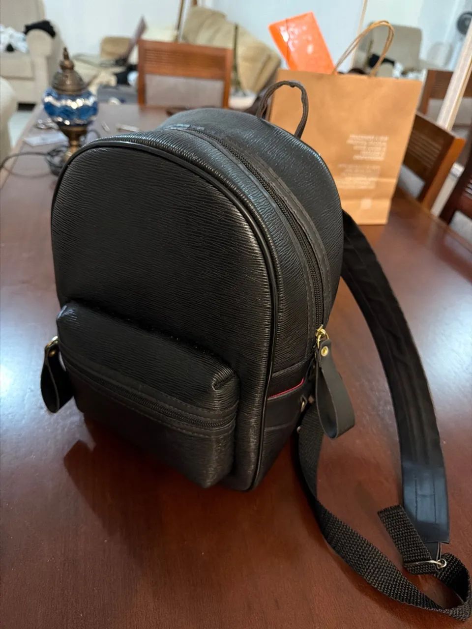 Mochila preta delicada - Foto 2