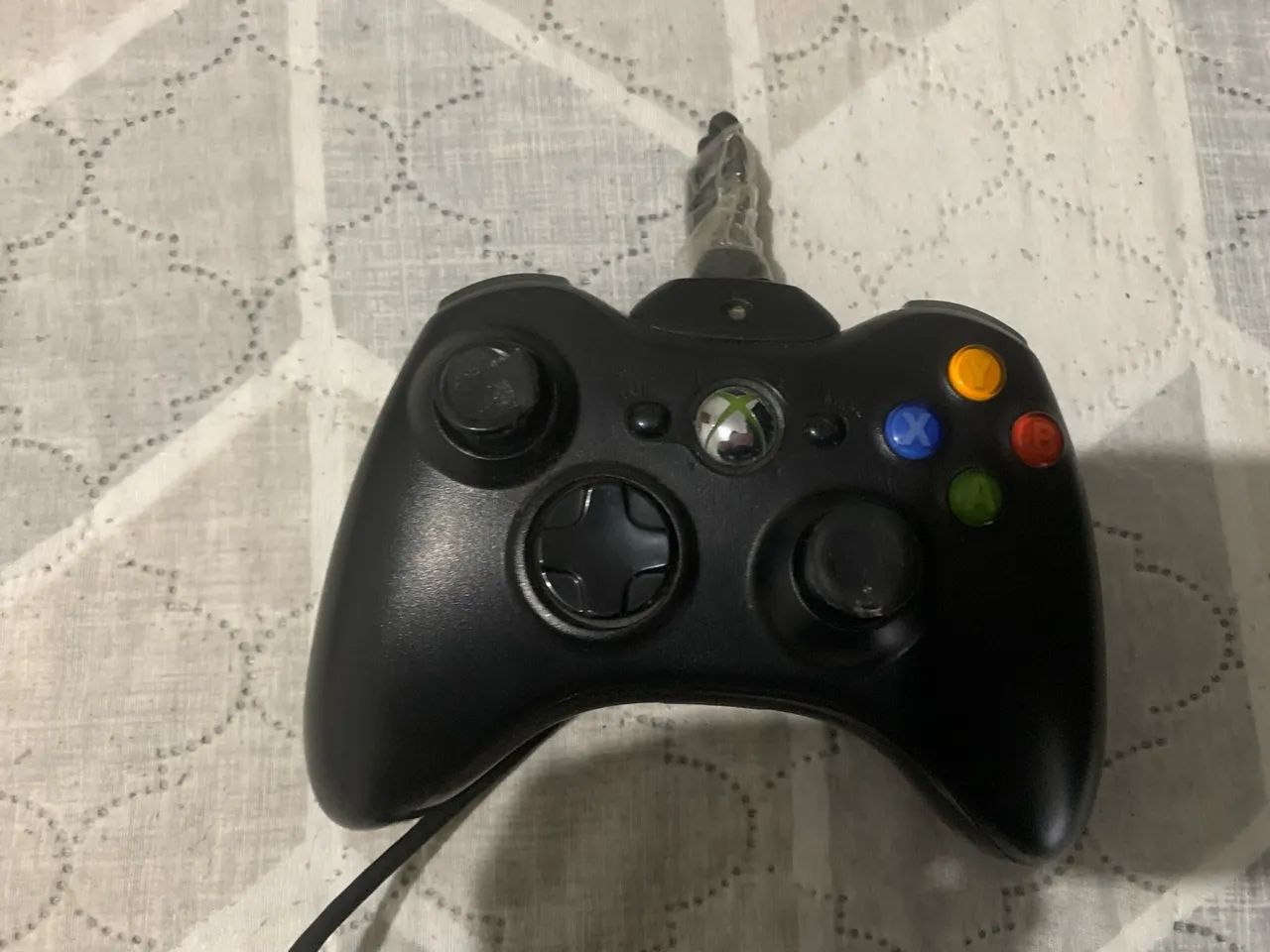 Xbox 360 com 2 controles, Kinect e 3 Jogos de CD (com mais jogos instalados) - Foto 3