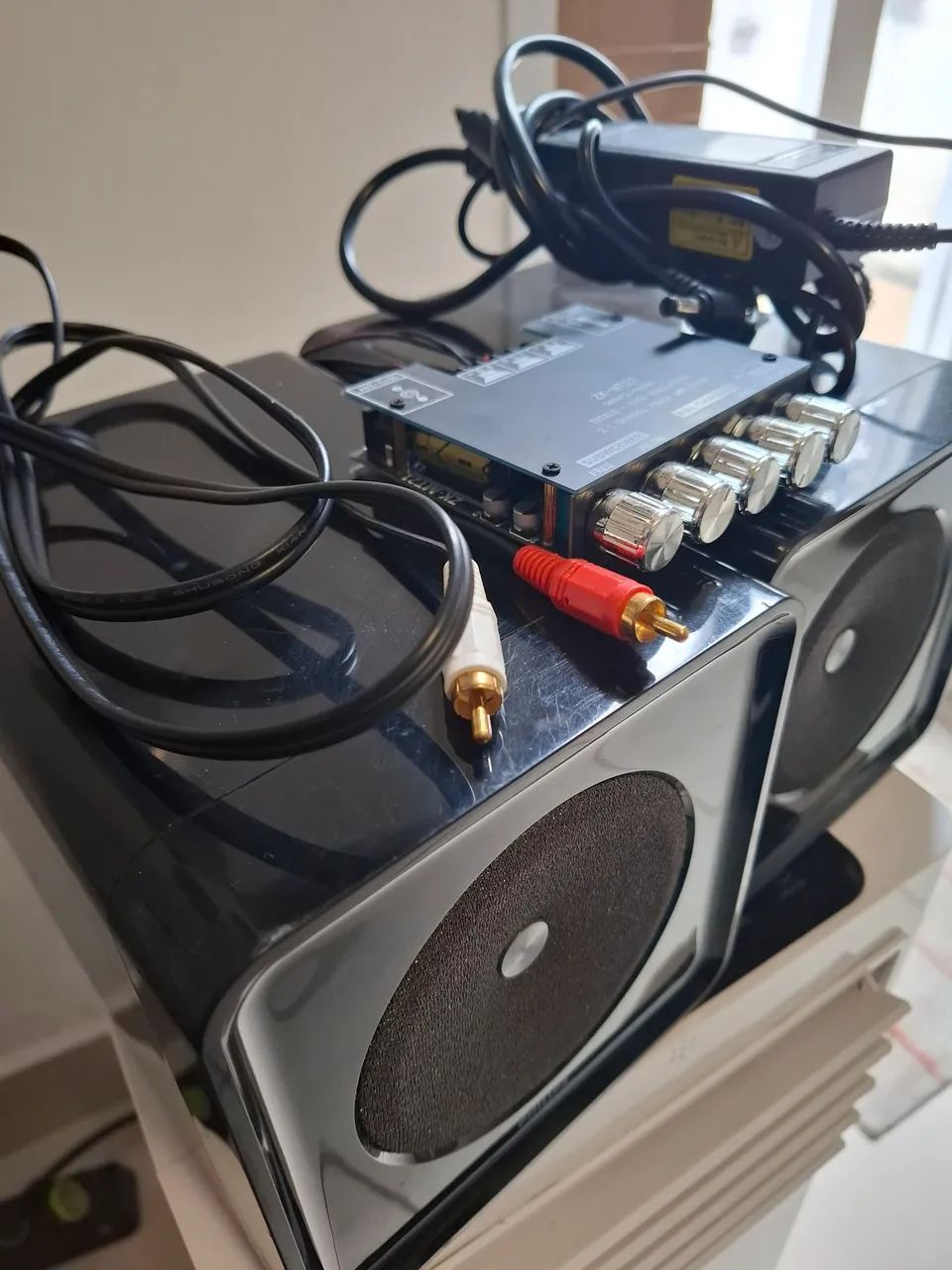 Sistema de som com Bluetooth