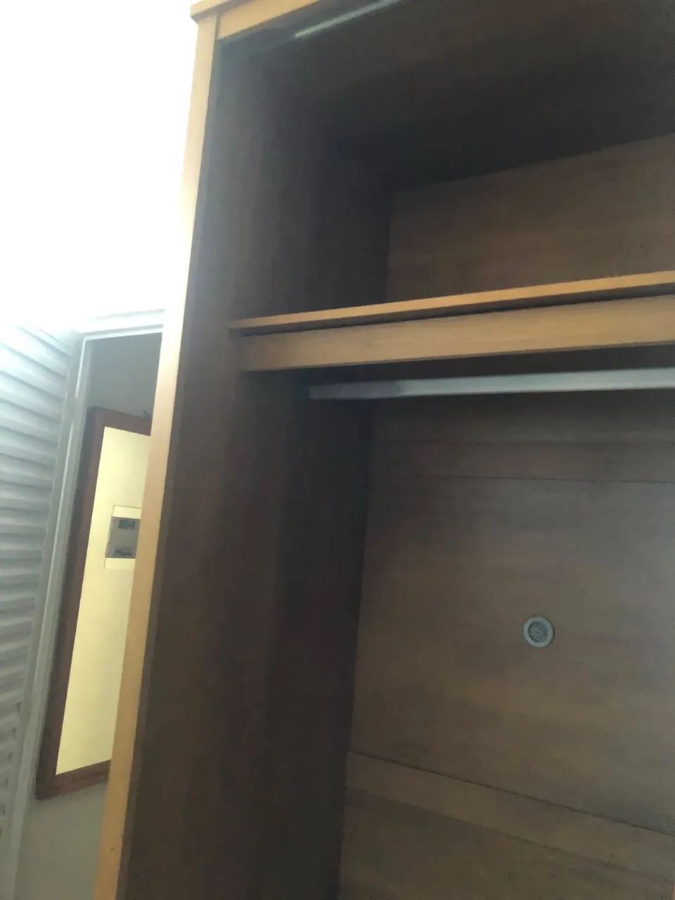 Guarda roupa com espelho  - Foto 4