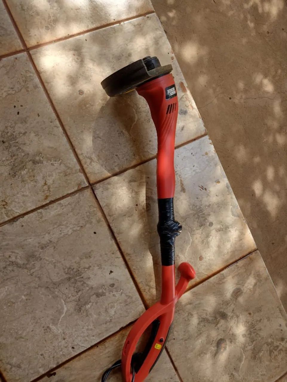 Tesourão e Máquina de Cortar Grama  - Foto 3