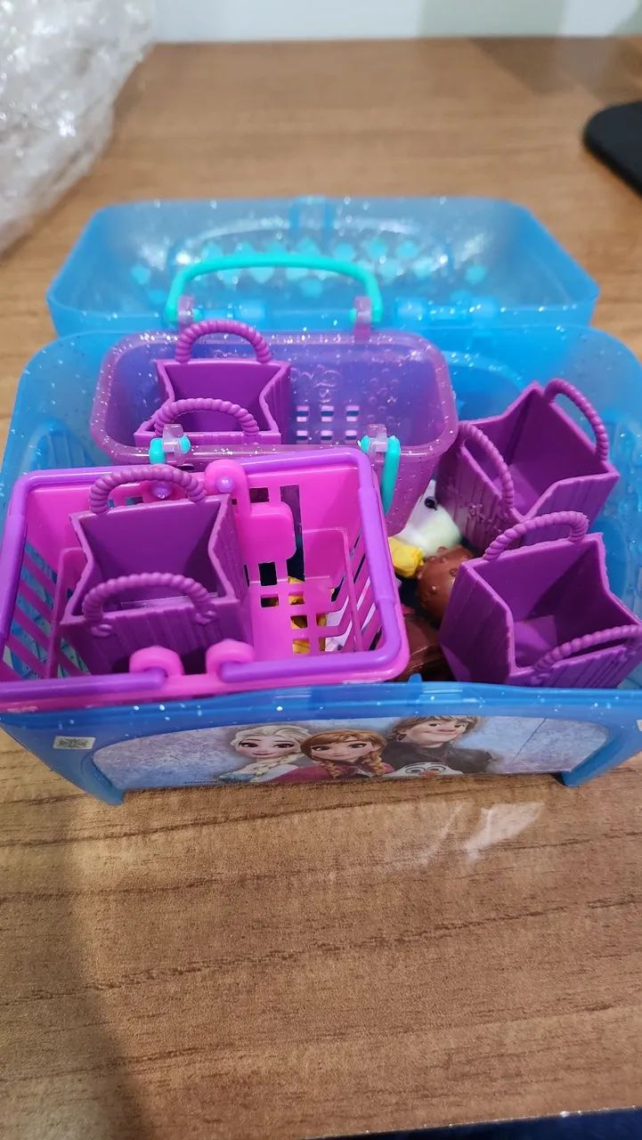 Kit Mercadinho Infantil com Cestinhas + Caixa Frozen - Foto 2