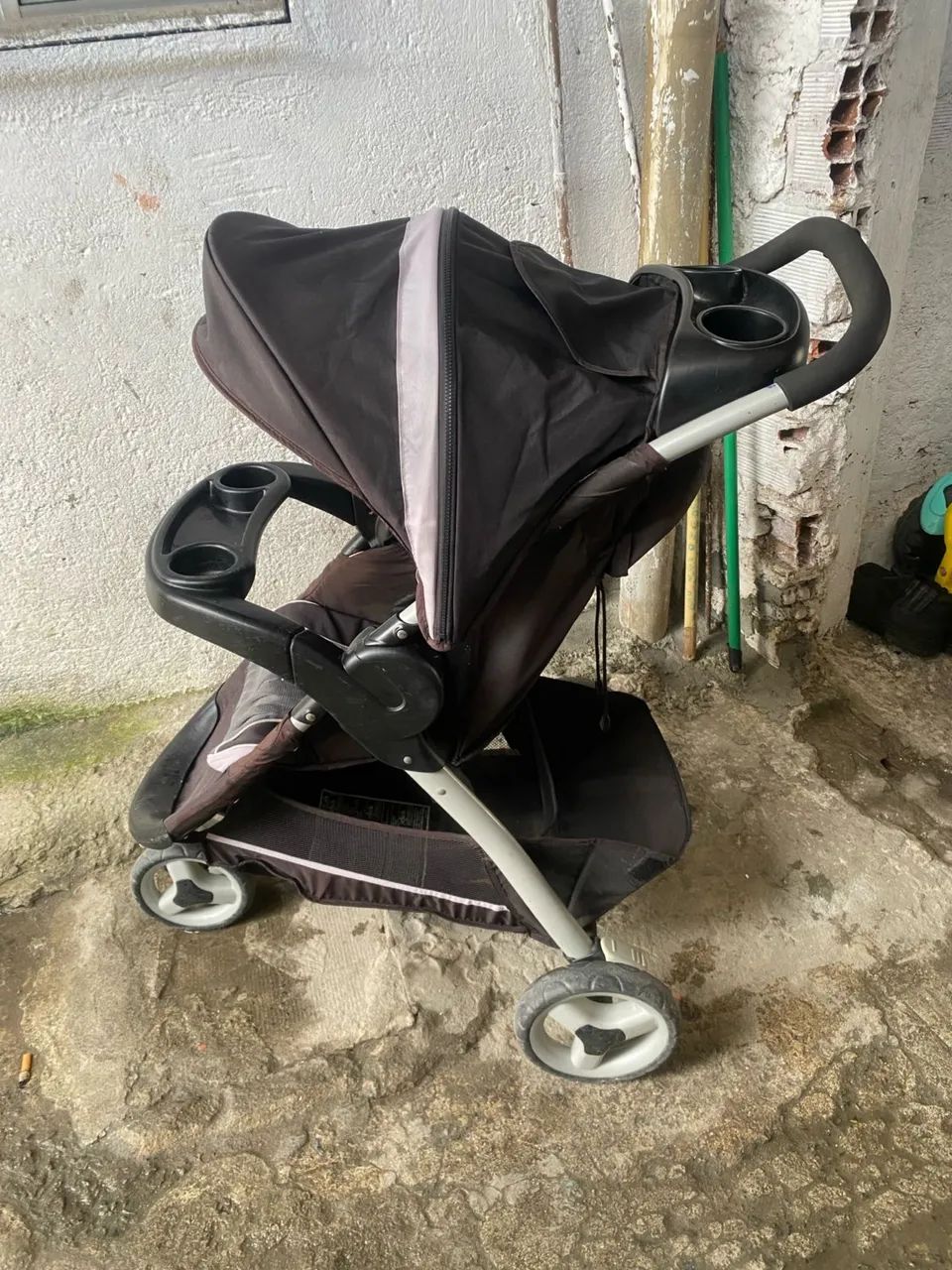 CARRINHO DE BEBÊ E CARRINHO DE DESCANSO