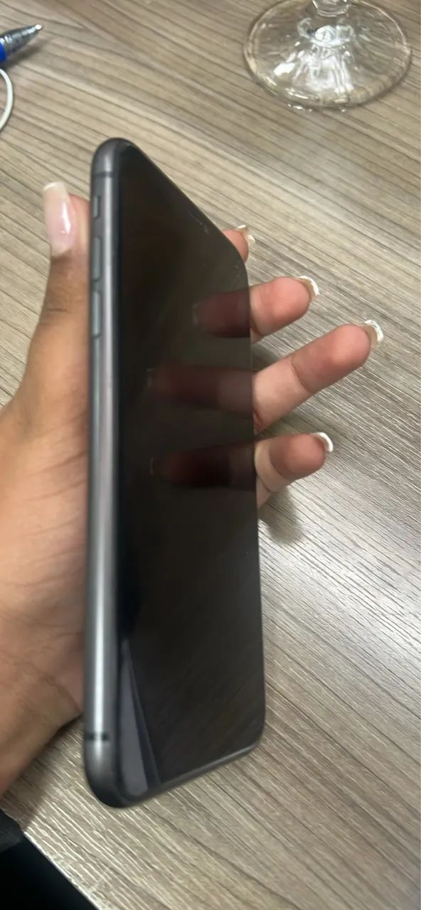 iPhone 11 black  - Foto 5