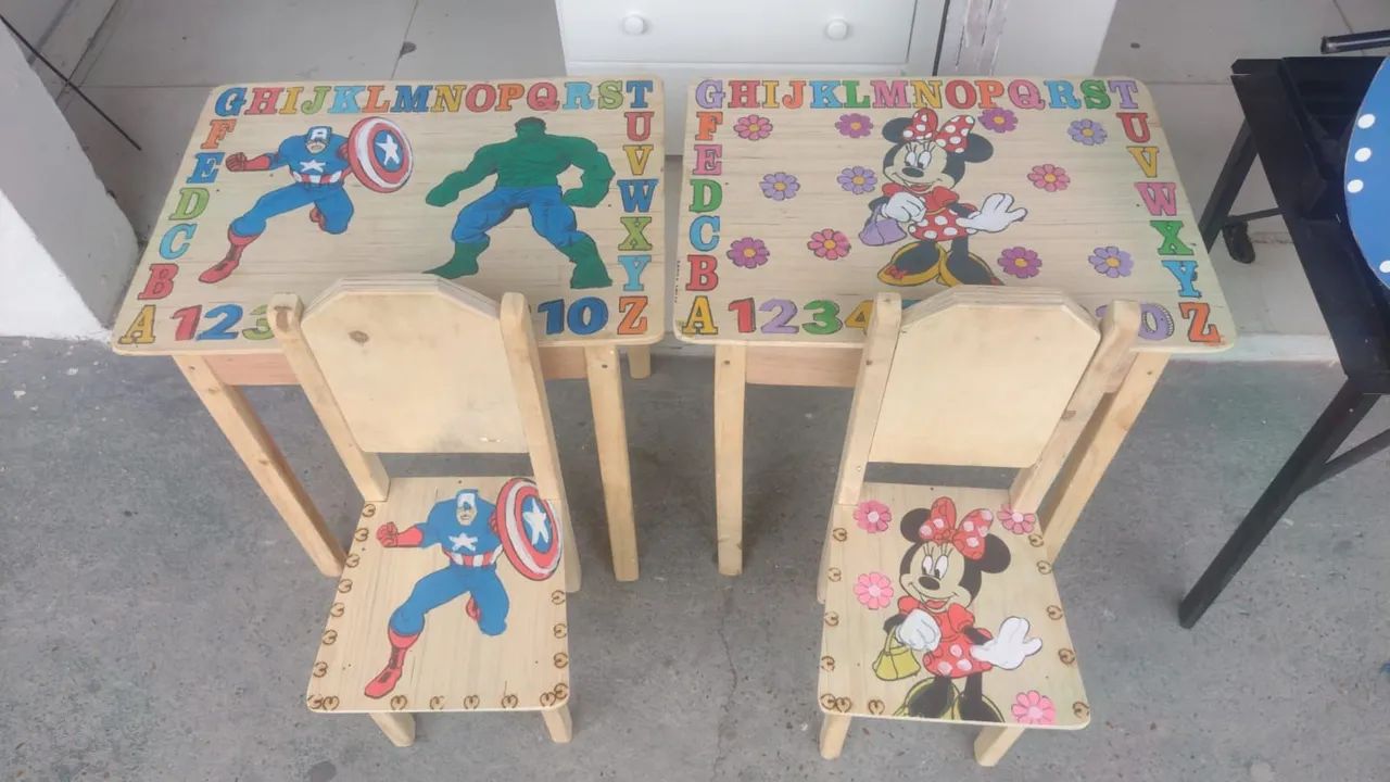 Kit infantil mesa e cadeira 
