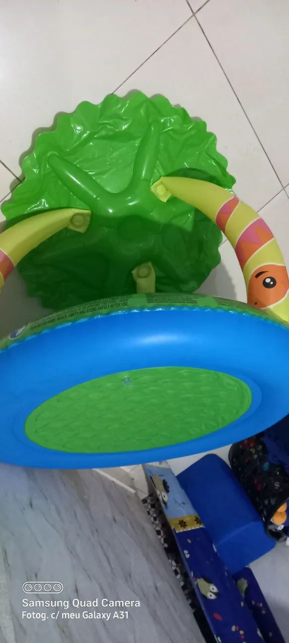 Vendo boia infantil  semi nova valor 70  - Foto 4