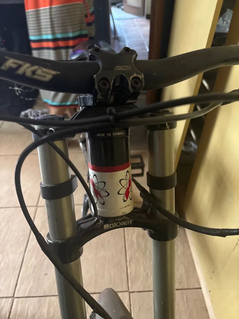 BICICLETA DOWNHILL KHS300 - Foto 4