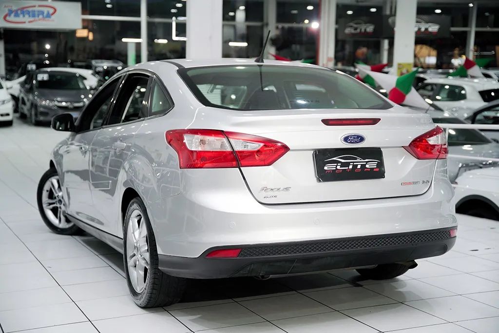 Ford Focus Sedan 2.0 16V/2.0 16V Flex 4p Aut., foto 17 de 19