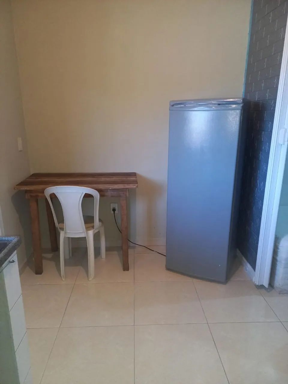 Aluga-se Kitnet próximo ao Floripa Shopping - Foto 2