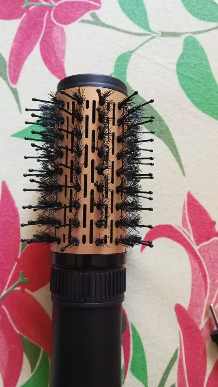 Vende-se uma Escova Rotativa 