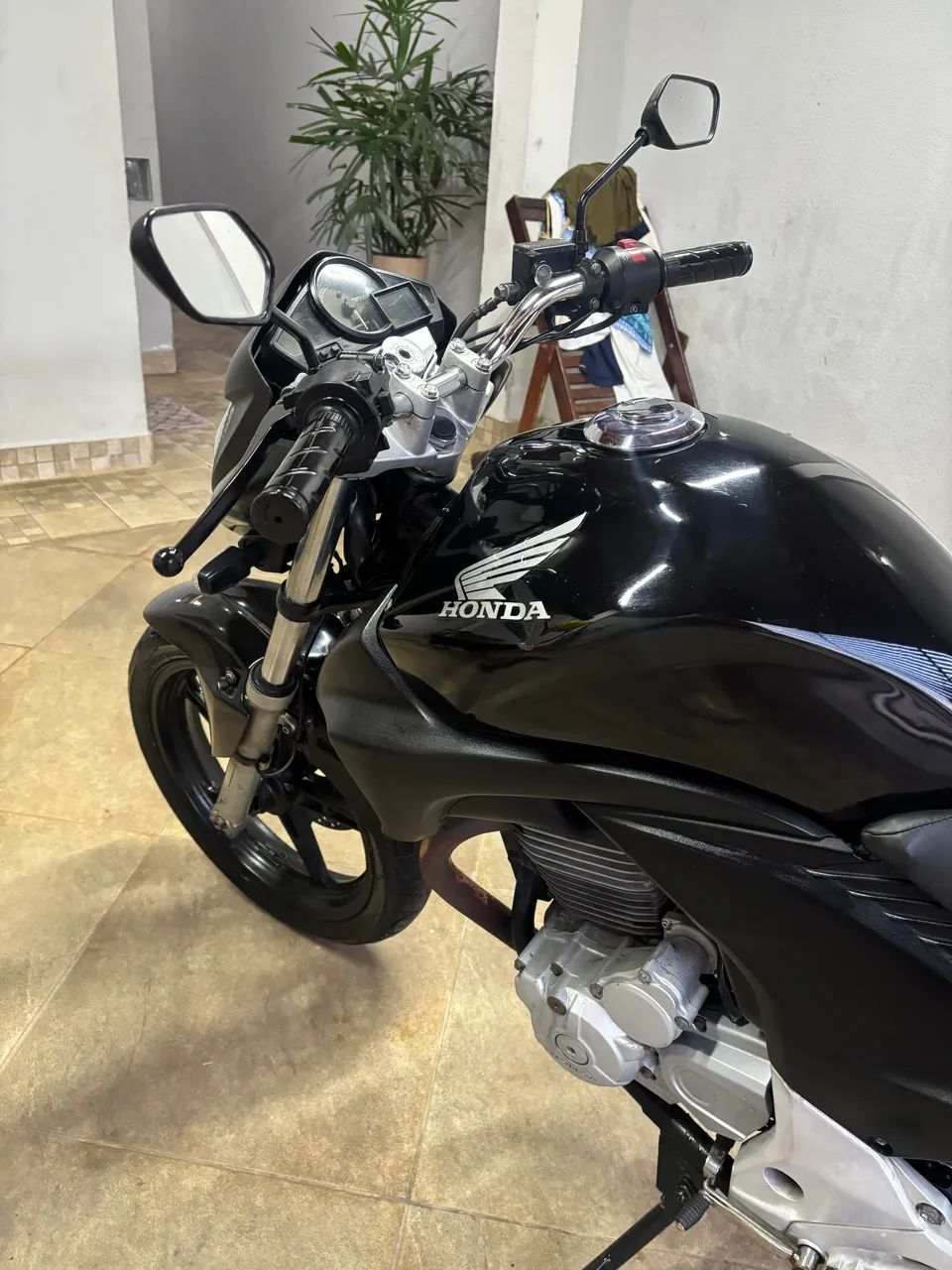 CB300R - 2011 - Foto 2