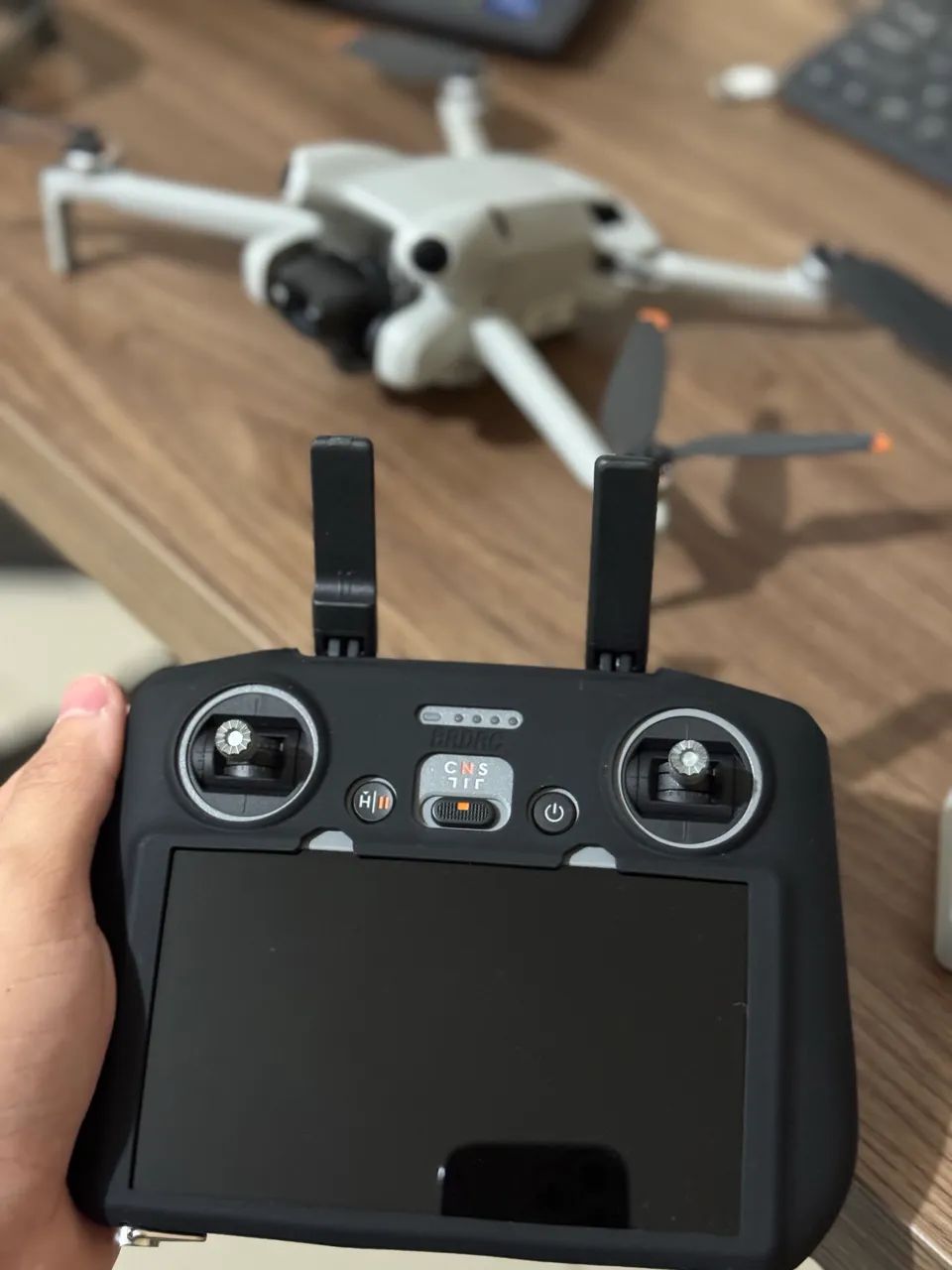 Drone DJI Mini 4 Pro Fly More Combo