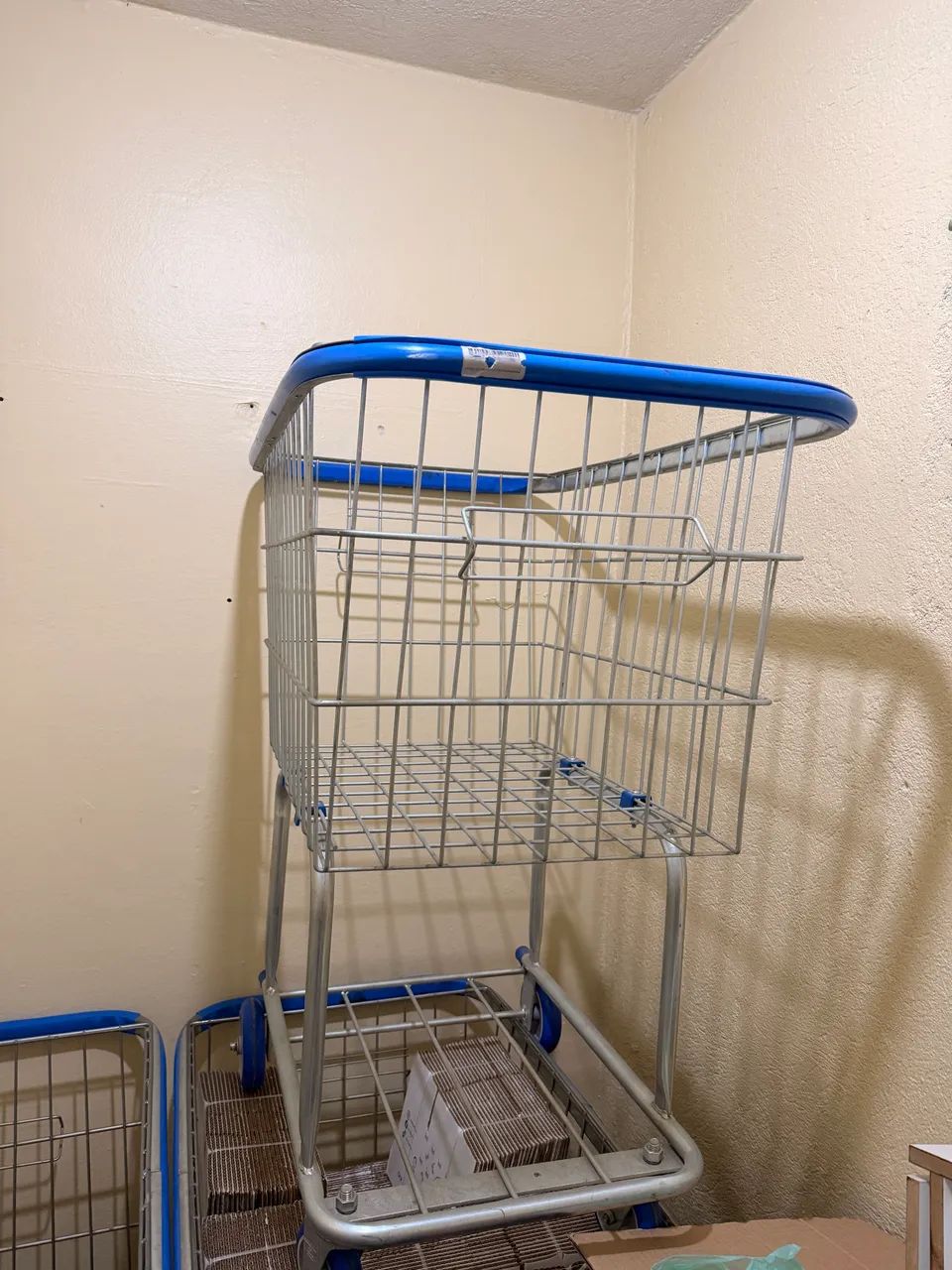 Carrinho de supermercado/estoque em aço galvanizado - Ideal para comércio - Foto 3