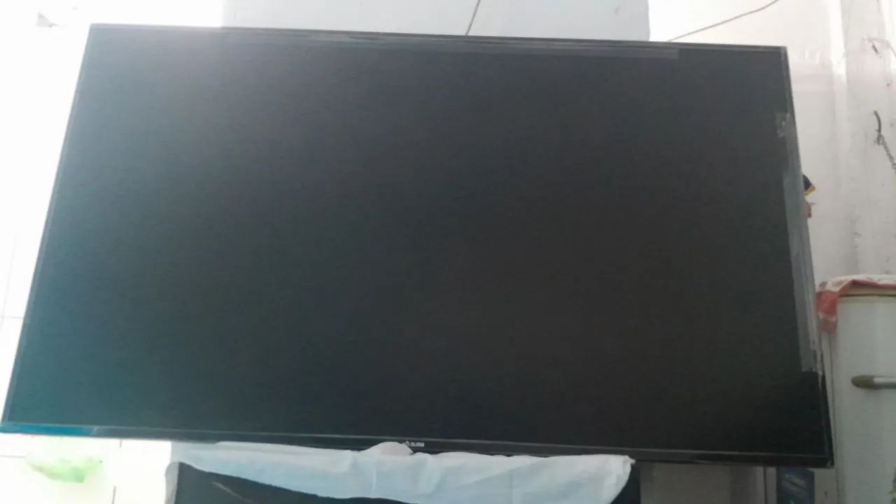 Tv *