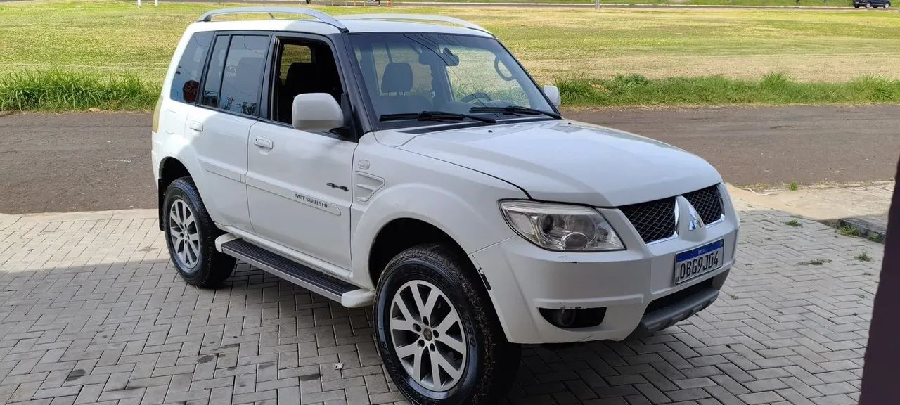 Mitsubishi Pajero TR4 2.0/ 2.0 Flex 16V 4X4 Aut. 2015 2015