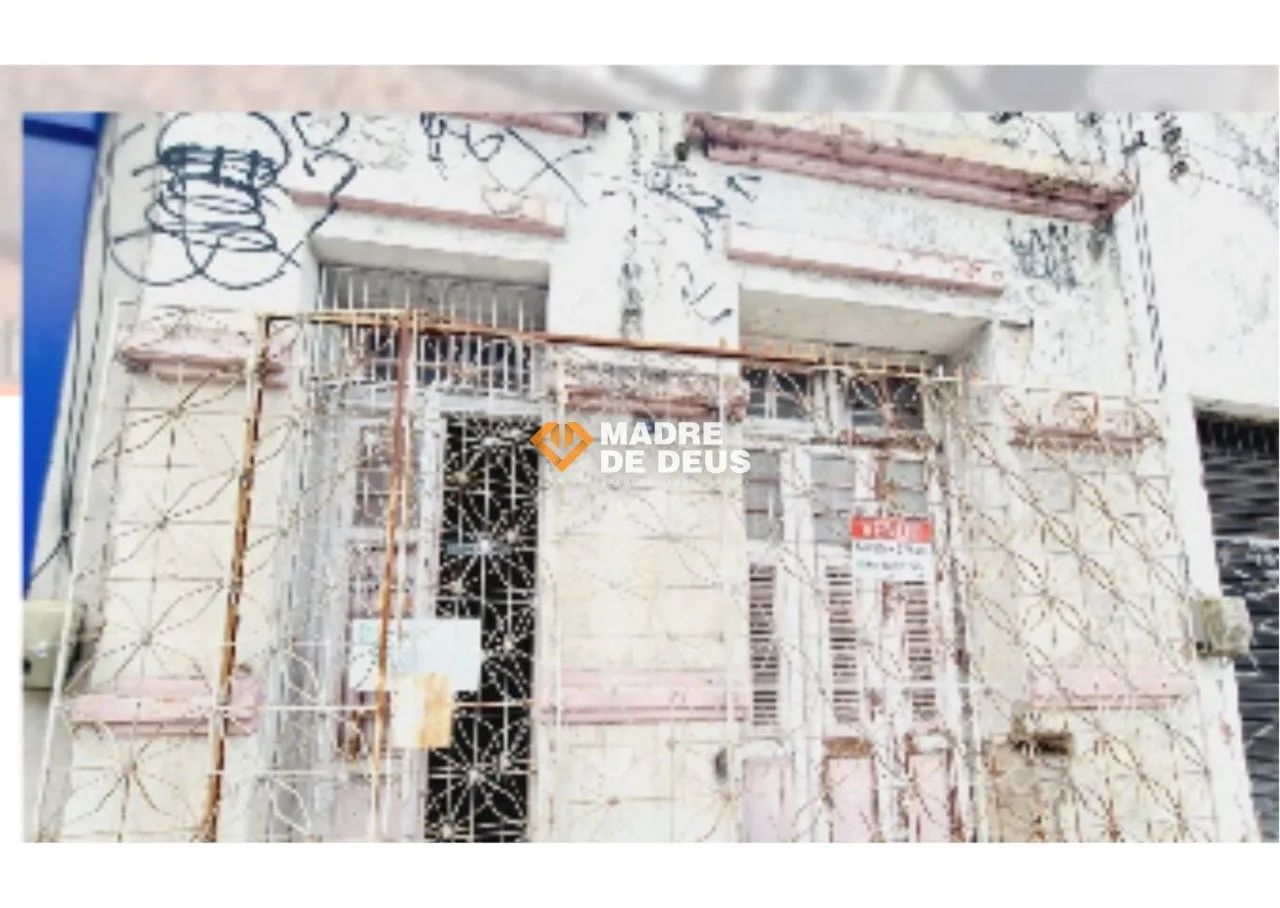 Casa Plana Exclusiva no Coração do Centro - Ampla, Versátil e com Potencial Comercial! - Foto 4