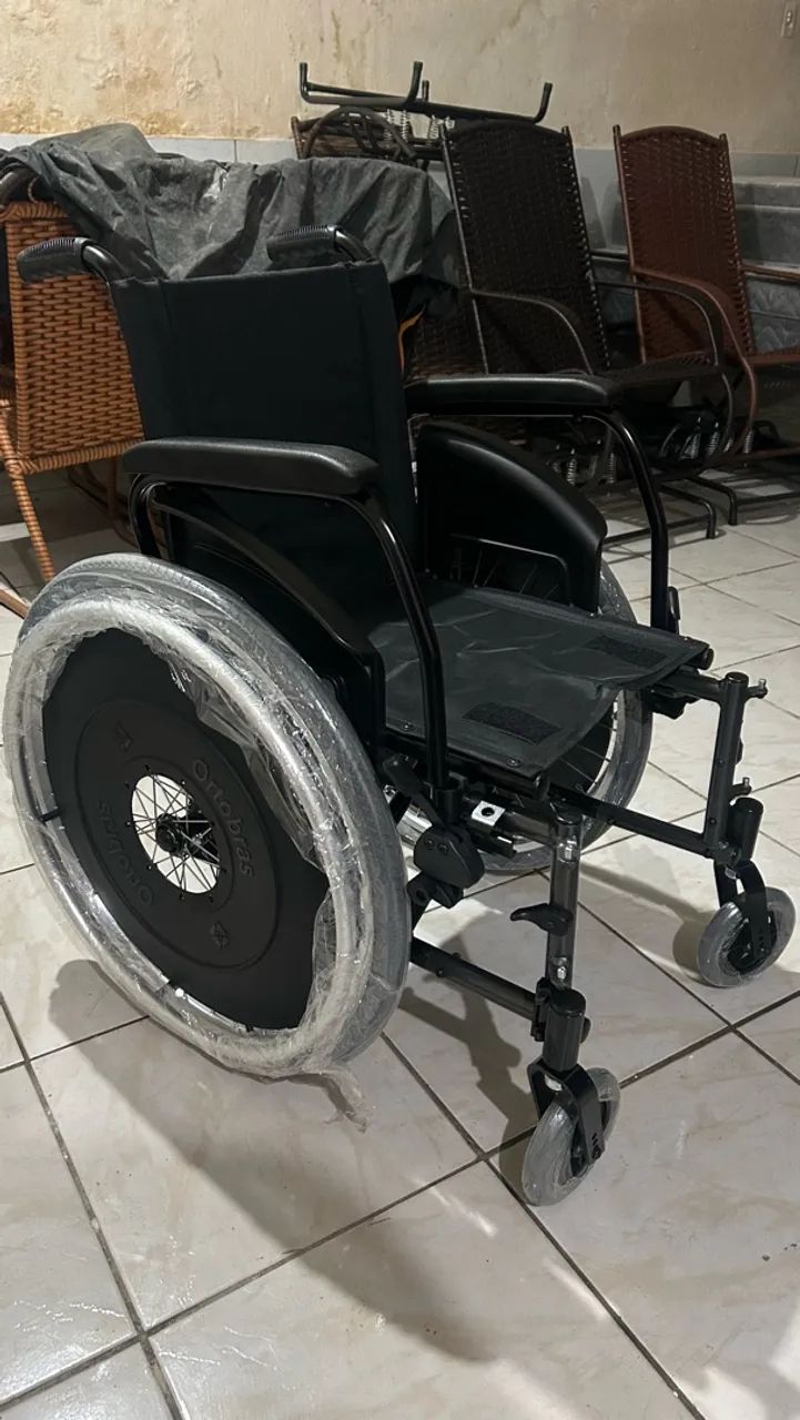Cadeira de rodas AVD ORTOBRAS 