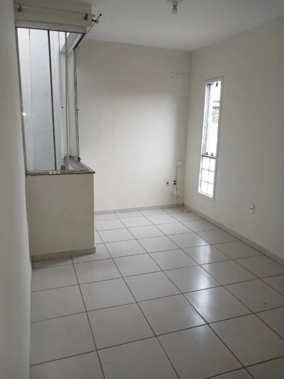 Aluga-se apartamento 
