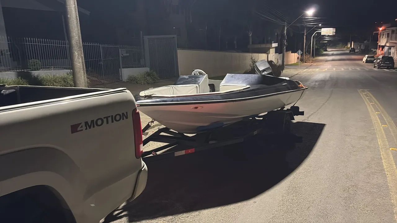Lancha Motor Boat
