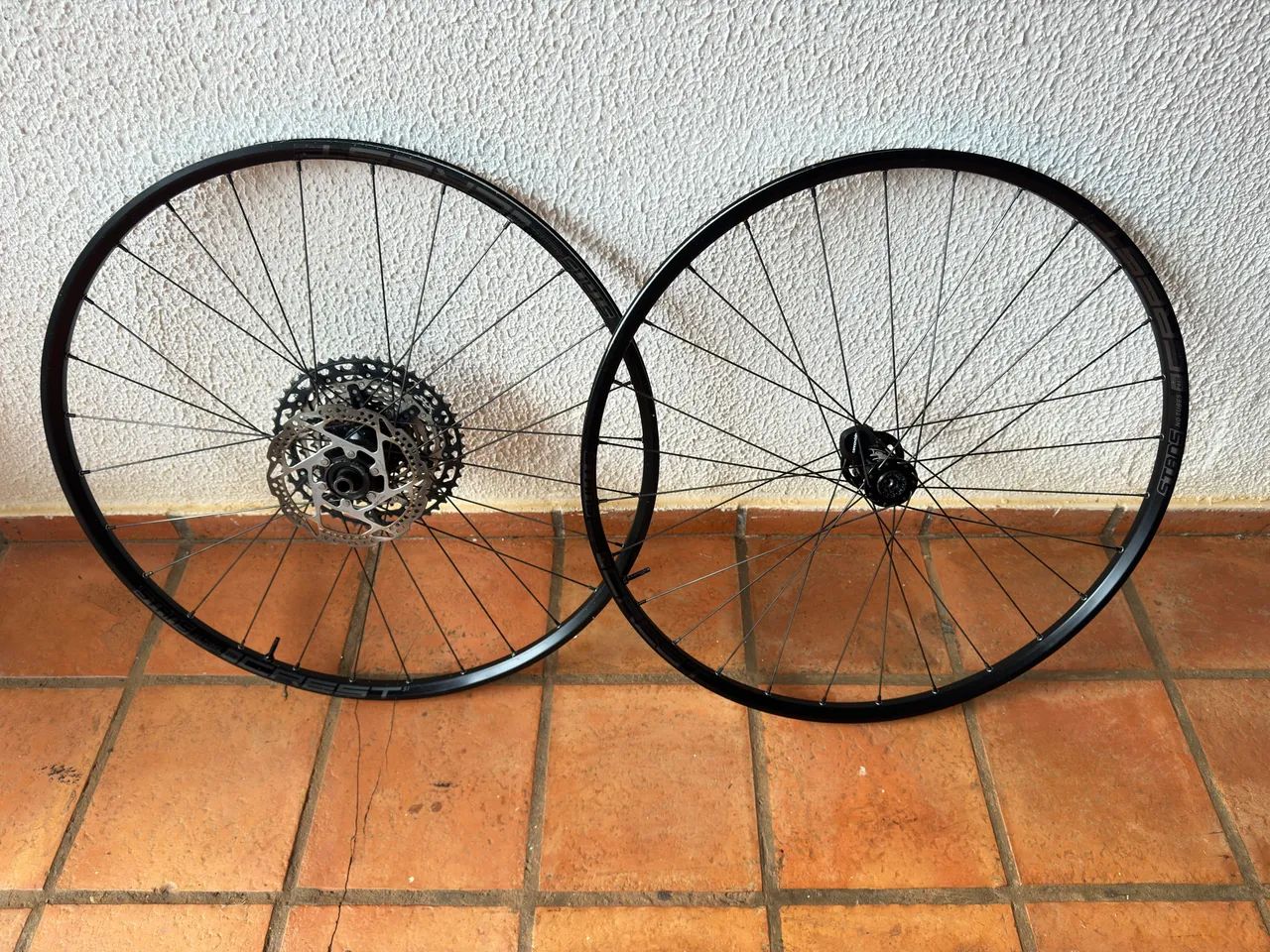 Par Roda Stans no tubes ZTR Crest para lefty - Foto 2