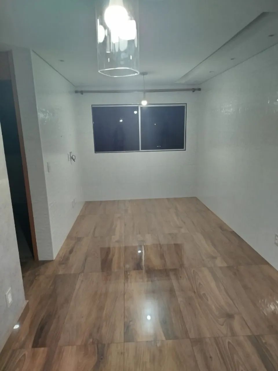Alugo Apto. de 2 qtos - Foto 2