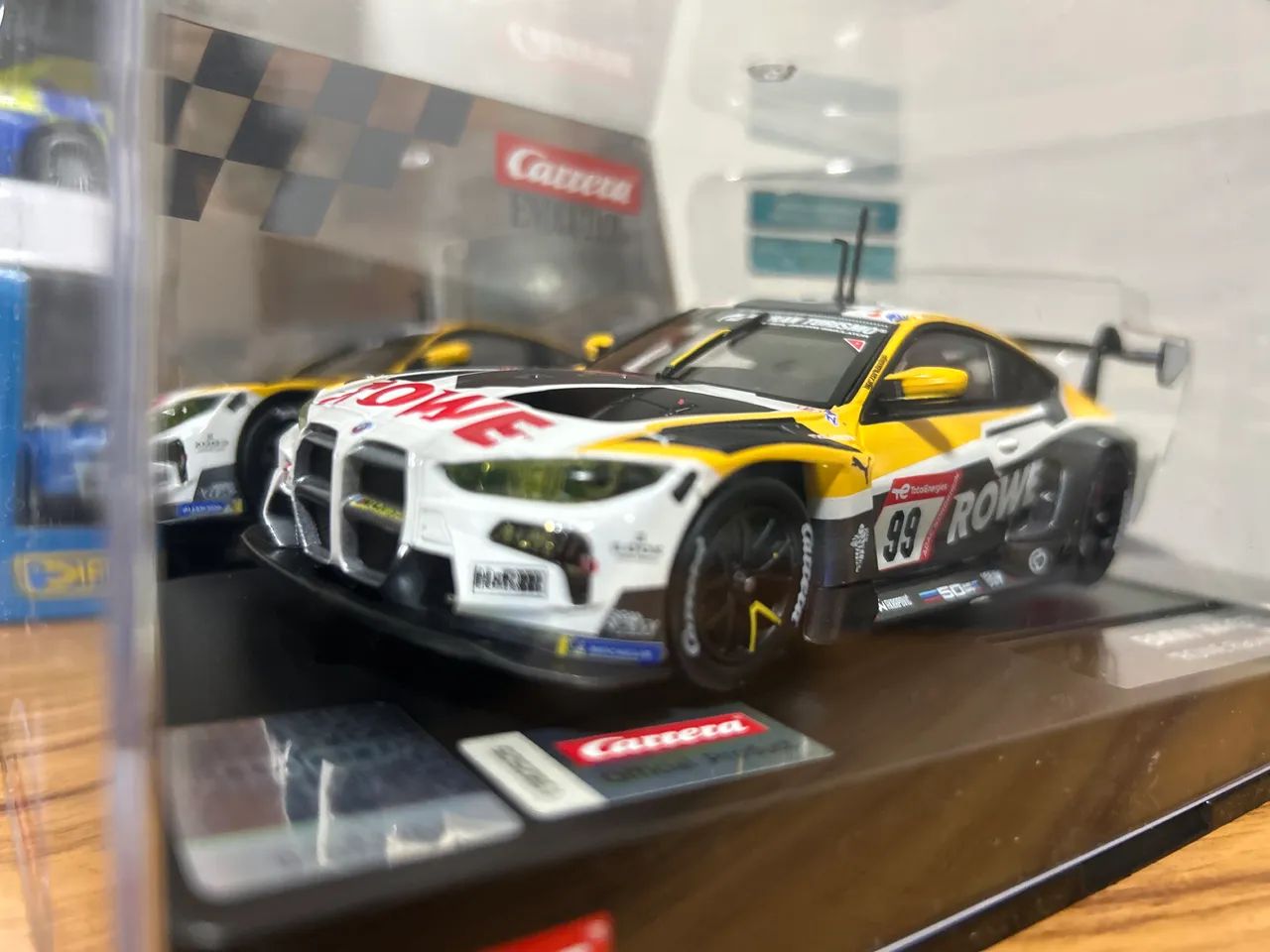 Carrinho Carrera Evolution BMW M4 GT3 Rowe Racing - Foto 2