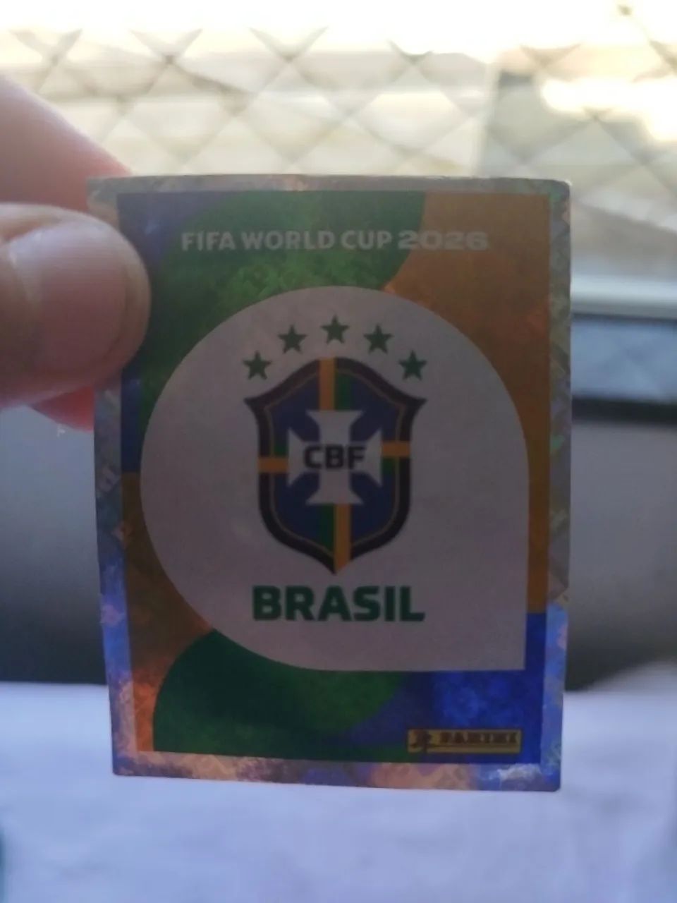 Vendo figurinha escudo do brasil brilhante  - Foto 3