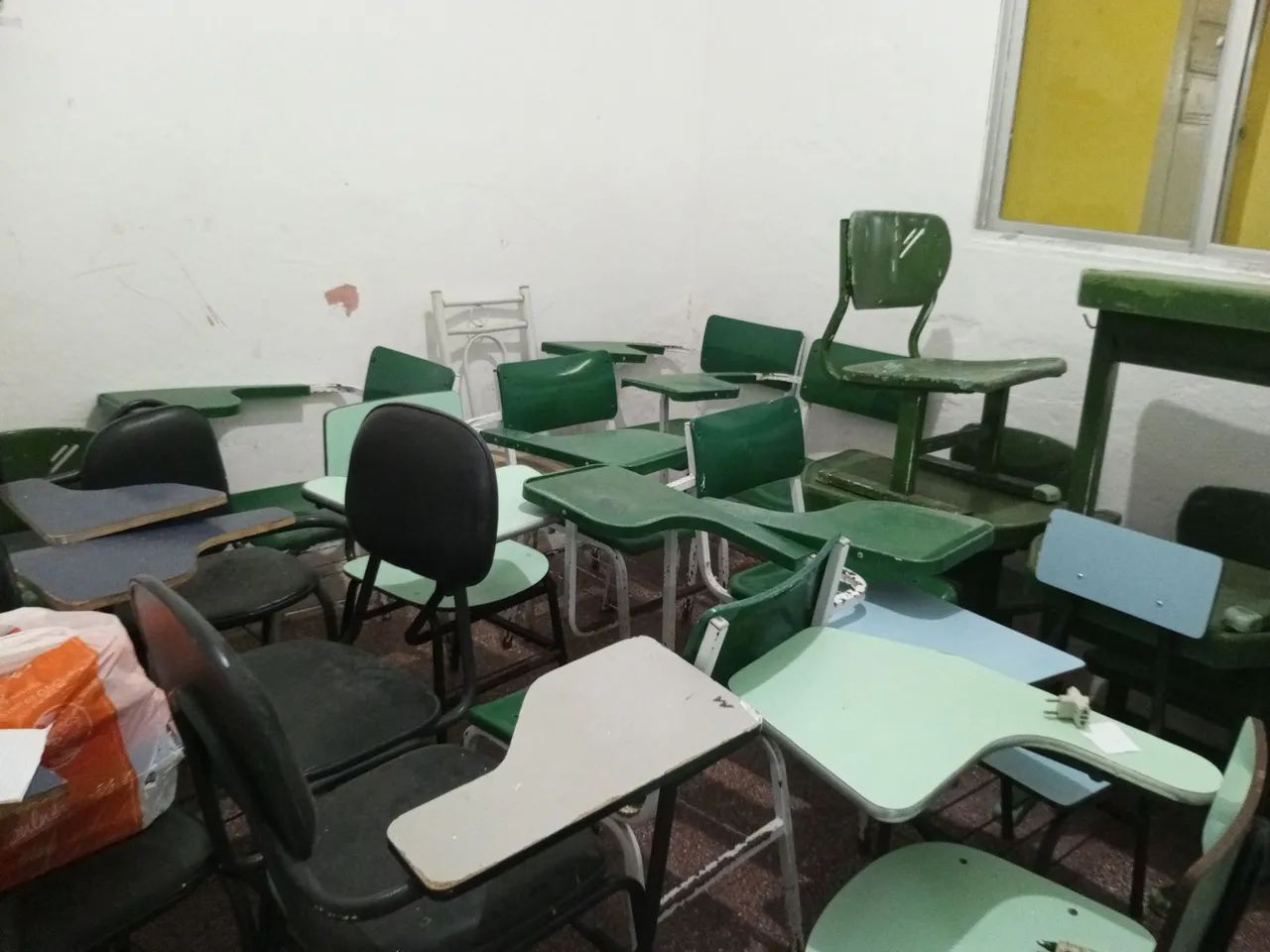 Cadeiras escolar  - Foto 3