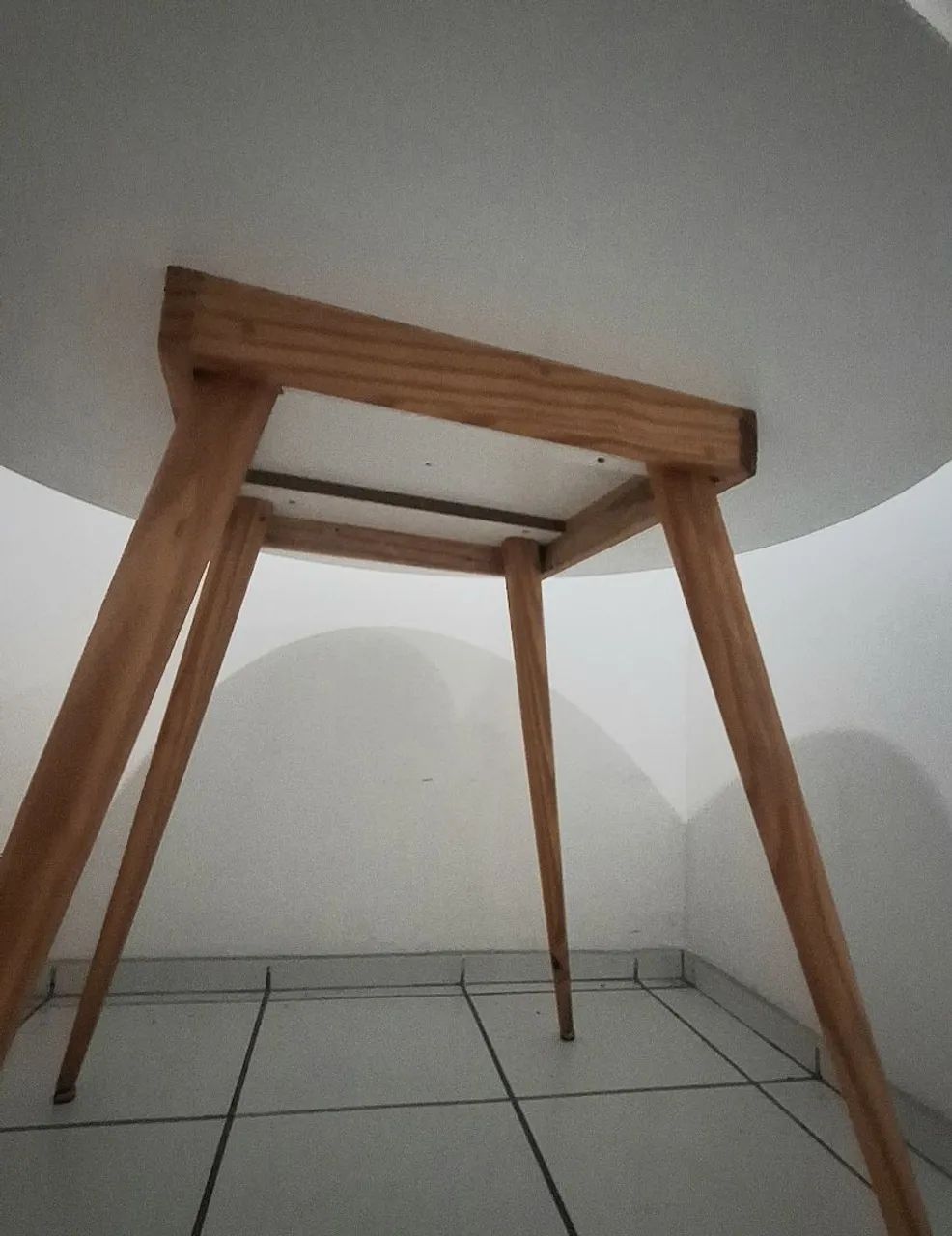 Mesa branca MDF 1m de diâmetro  - Foto 3