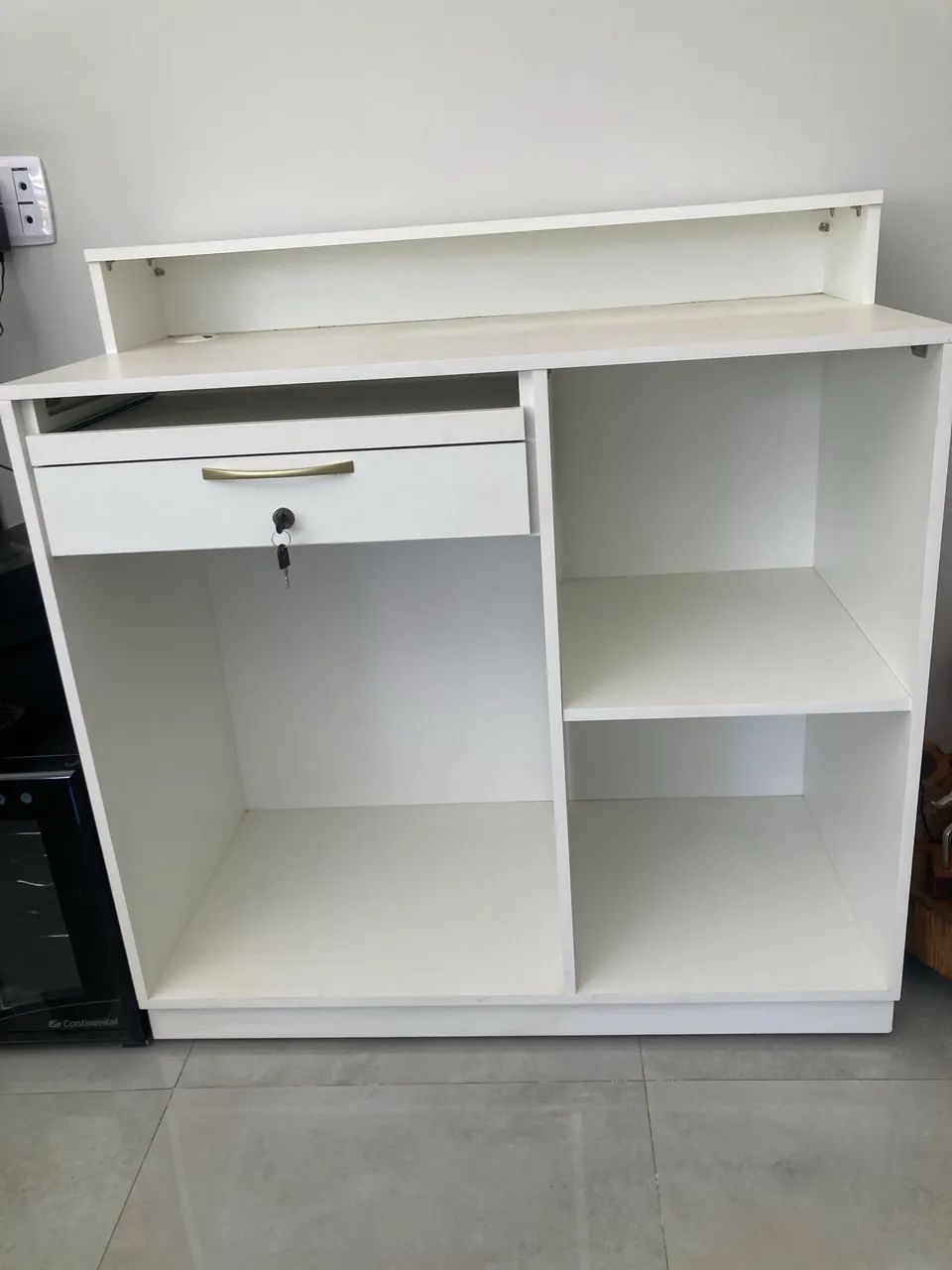 Balcão Caixa Branco 