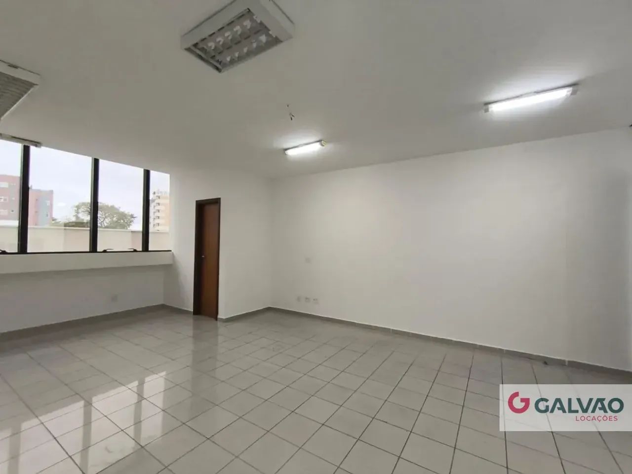 Sala/Conjunto Comercial no Ahú de 47,98 m² - 33589.025-GL - Foto 2