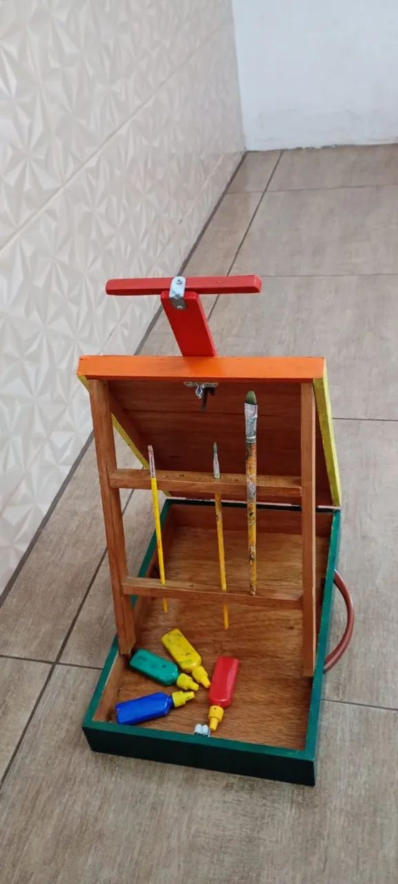 Maleta Cavalete para Artes Visuais - Foto 2