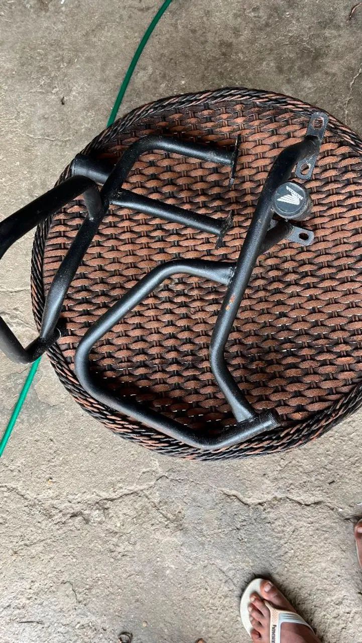 VENDO PROTETOR DE CARENAGEM, E OUTRAS PEÇA  - Foto 3