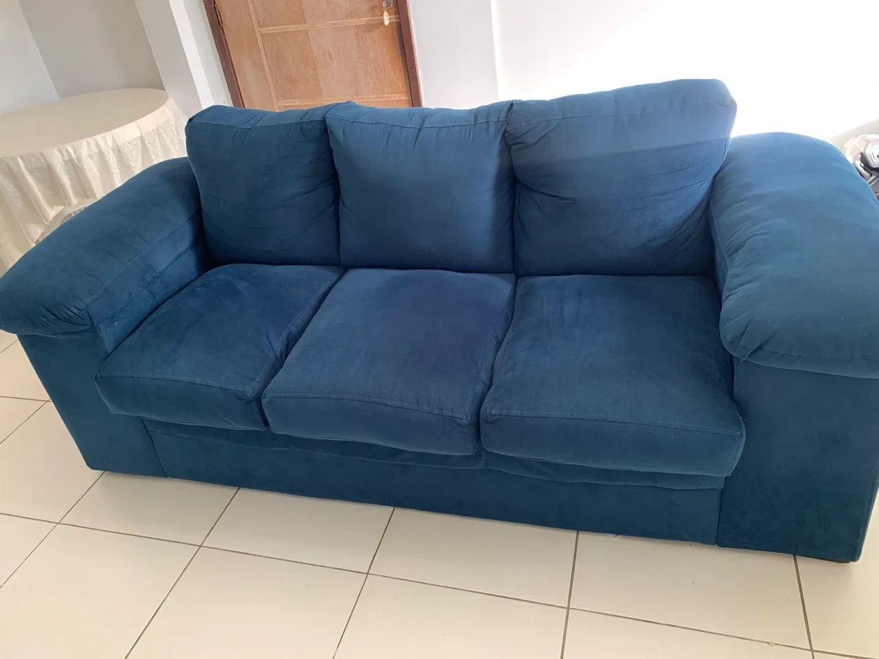 KIT POLTRONAS E SOFÁ 3 LUGARES64962680689795121