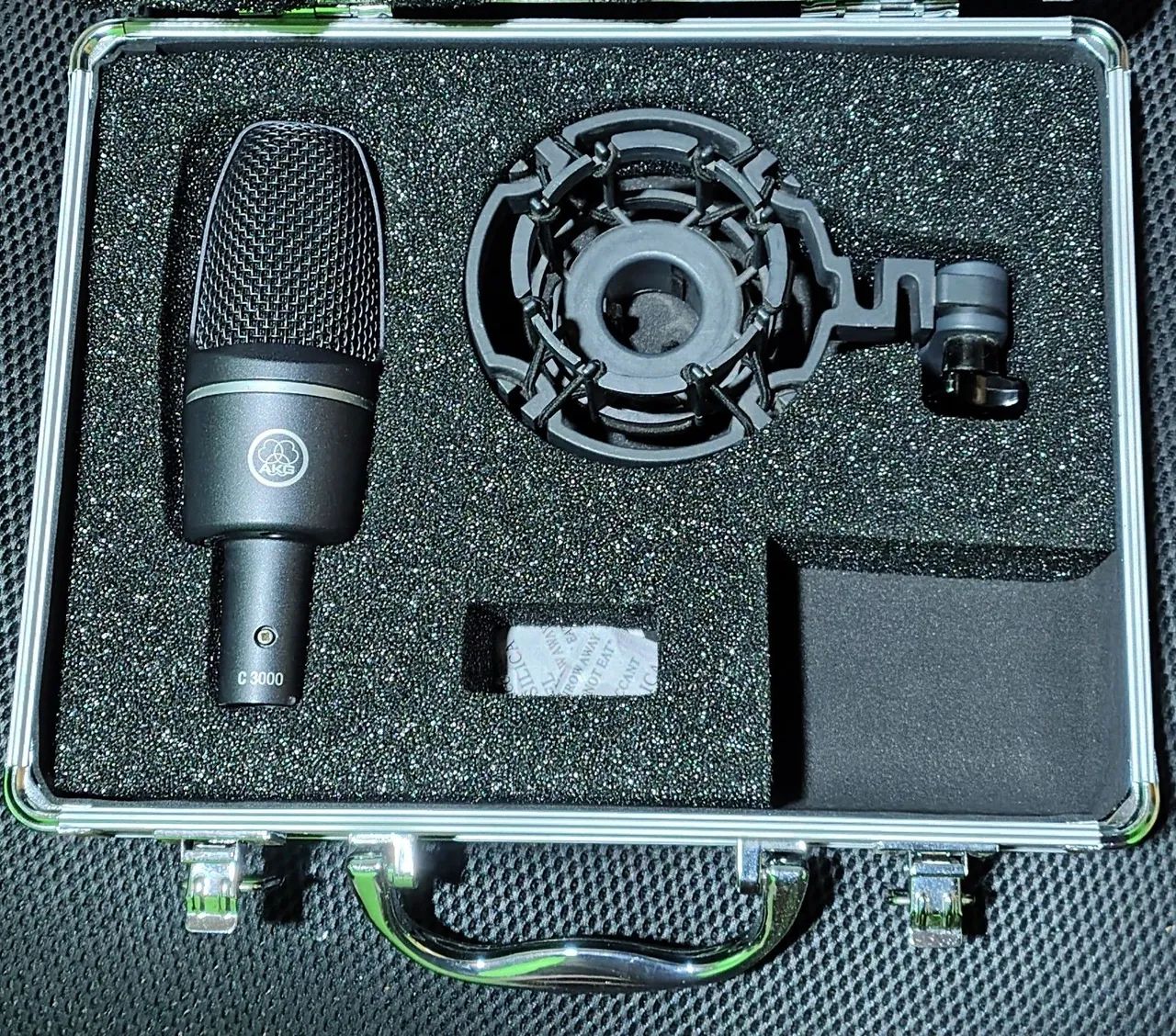 Microfone akg c3000 com Case 