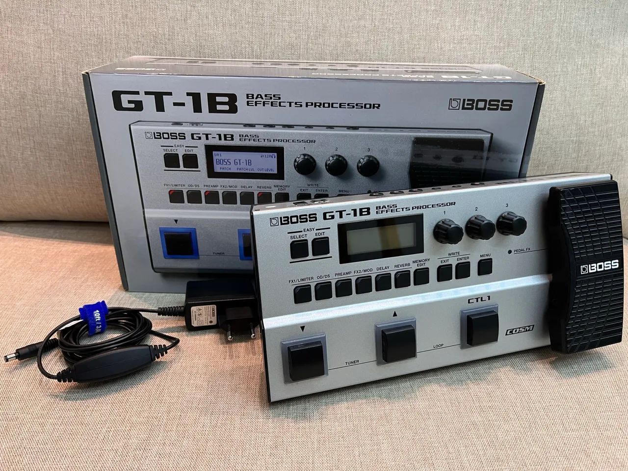Pedaleira Boss GT-1B - Instrumentos musicais - Vila Nogueira