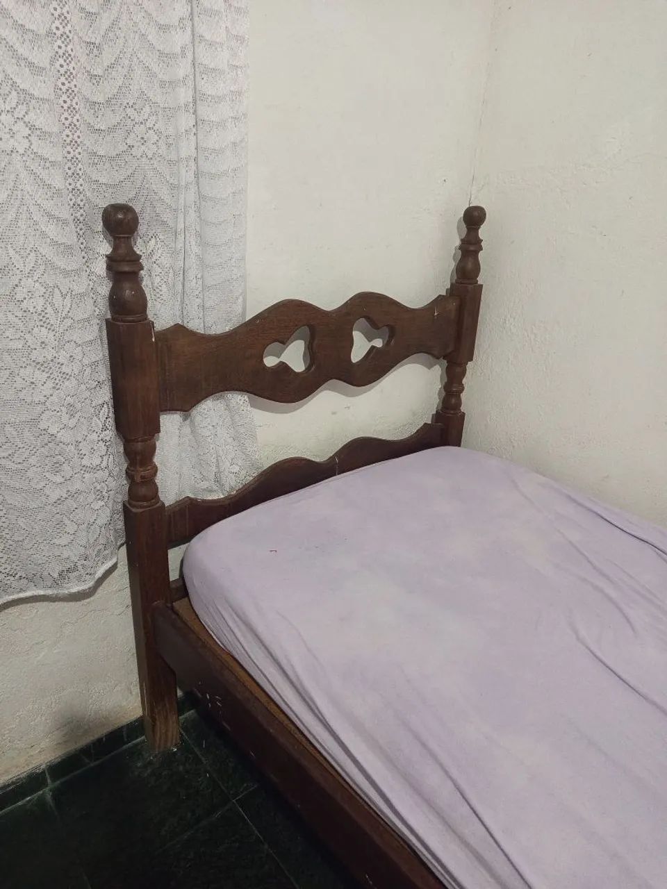 Cama solteiro+colchão 