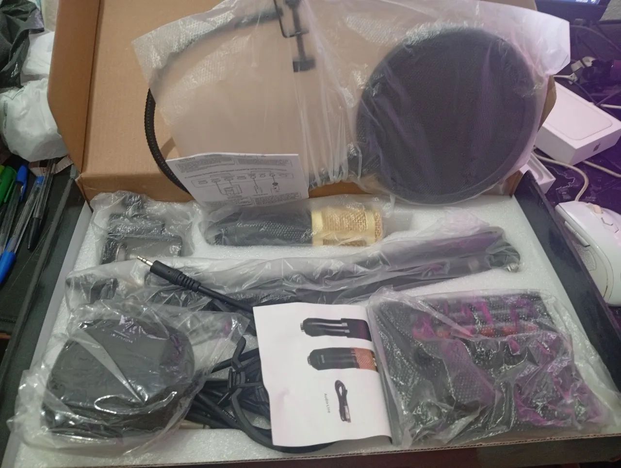 Kit microfone condensador mas mesa e braço articulado  - Foto 3