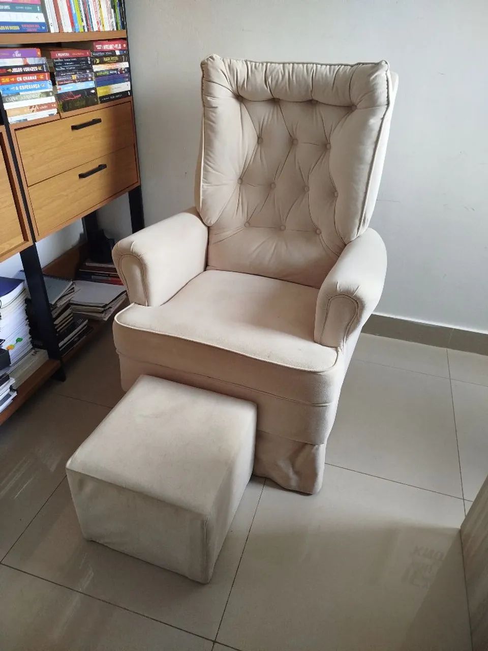 Nursing Chair418478267837992963