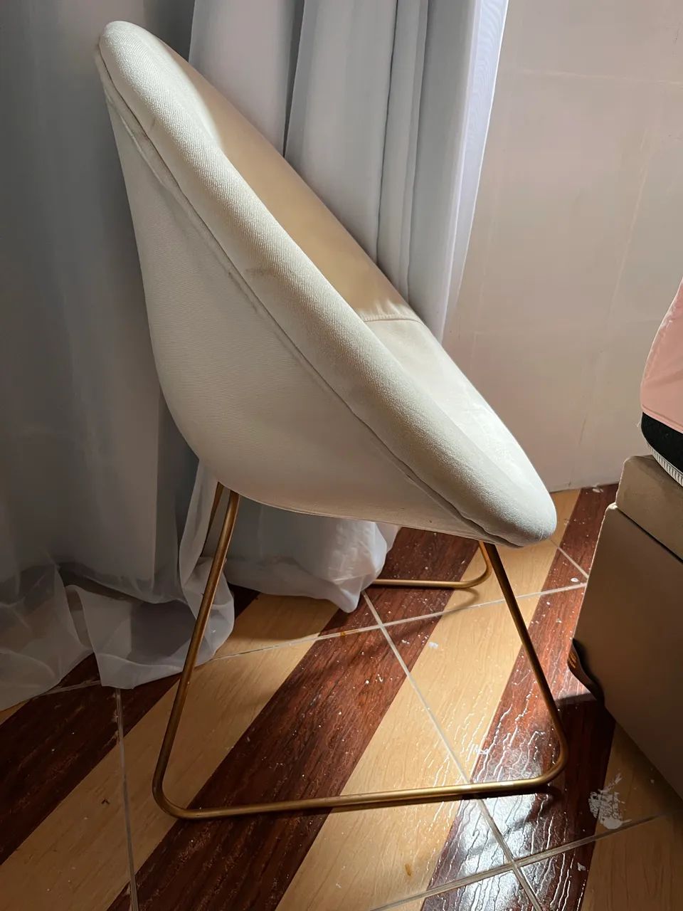 Cadeira estofada Poltrona decorativa  - Foto 2