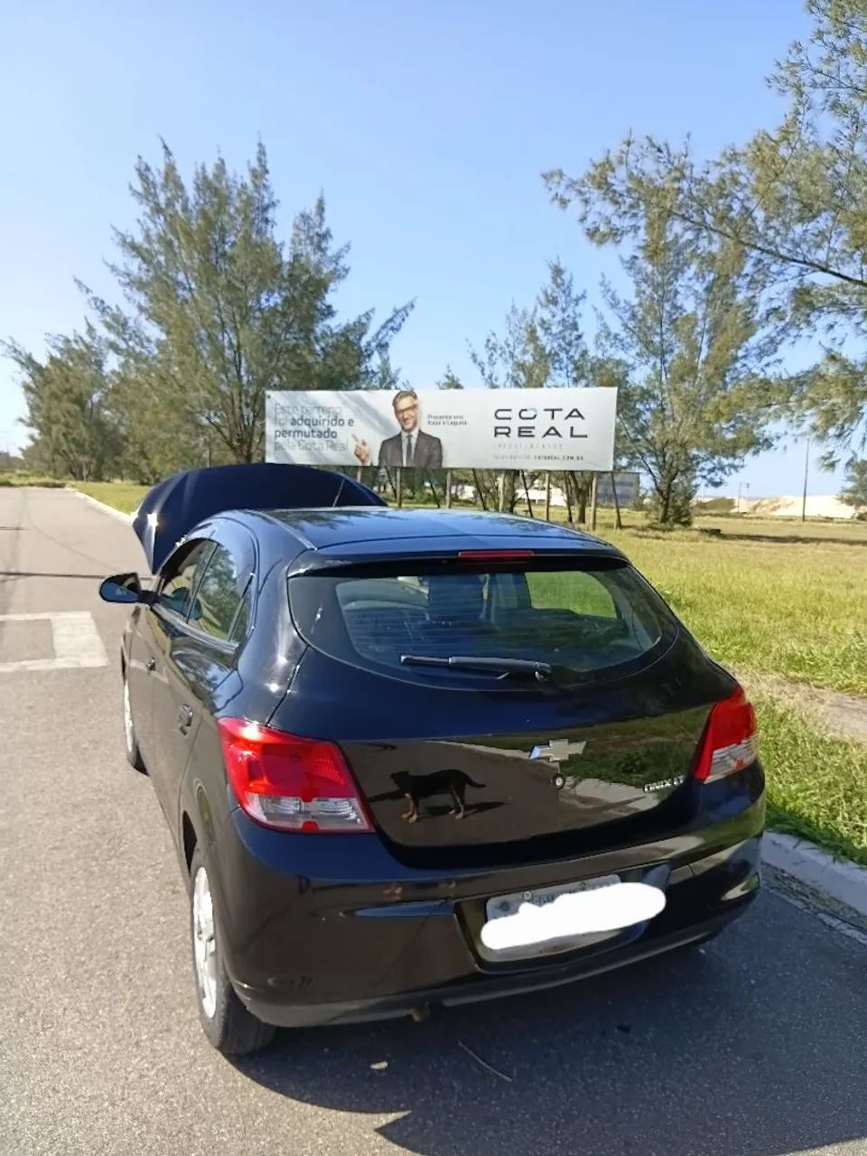 Chevrolet Onix Hatch LT 1.0 8V Flex Power Mec. 4P 2013 - Foto 4