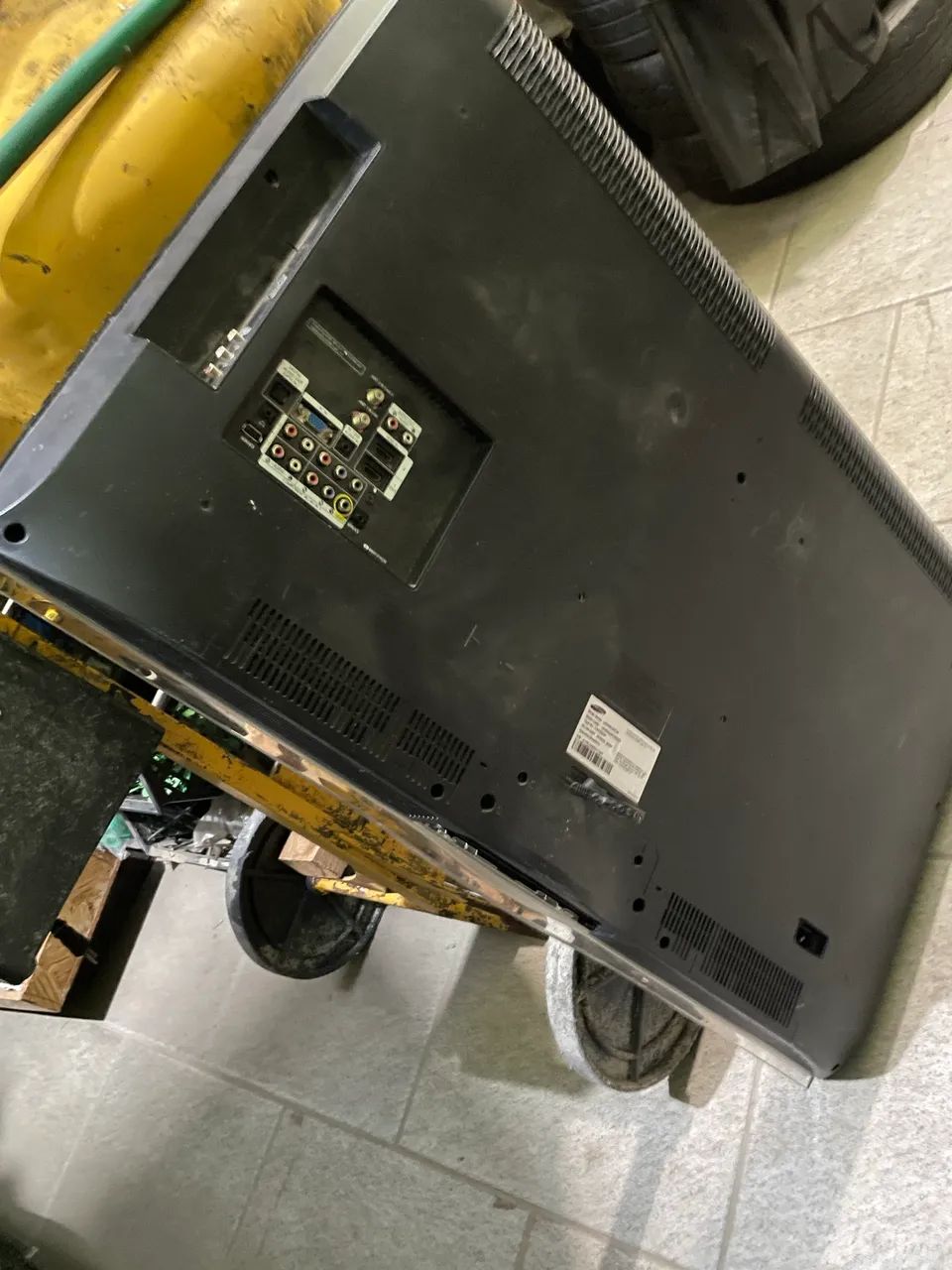 Tv 40 polegadas para retirada de peças  - Foto 2