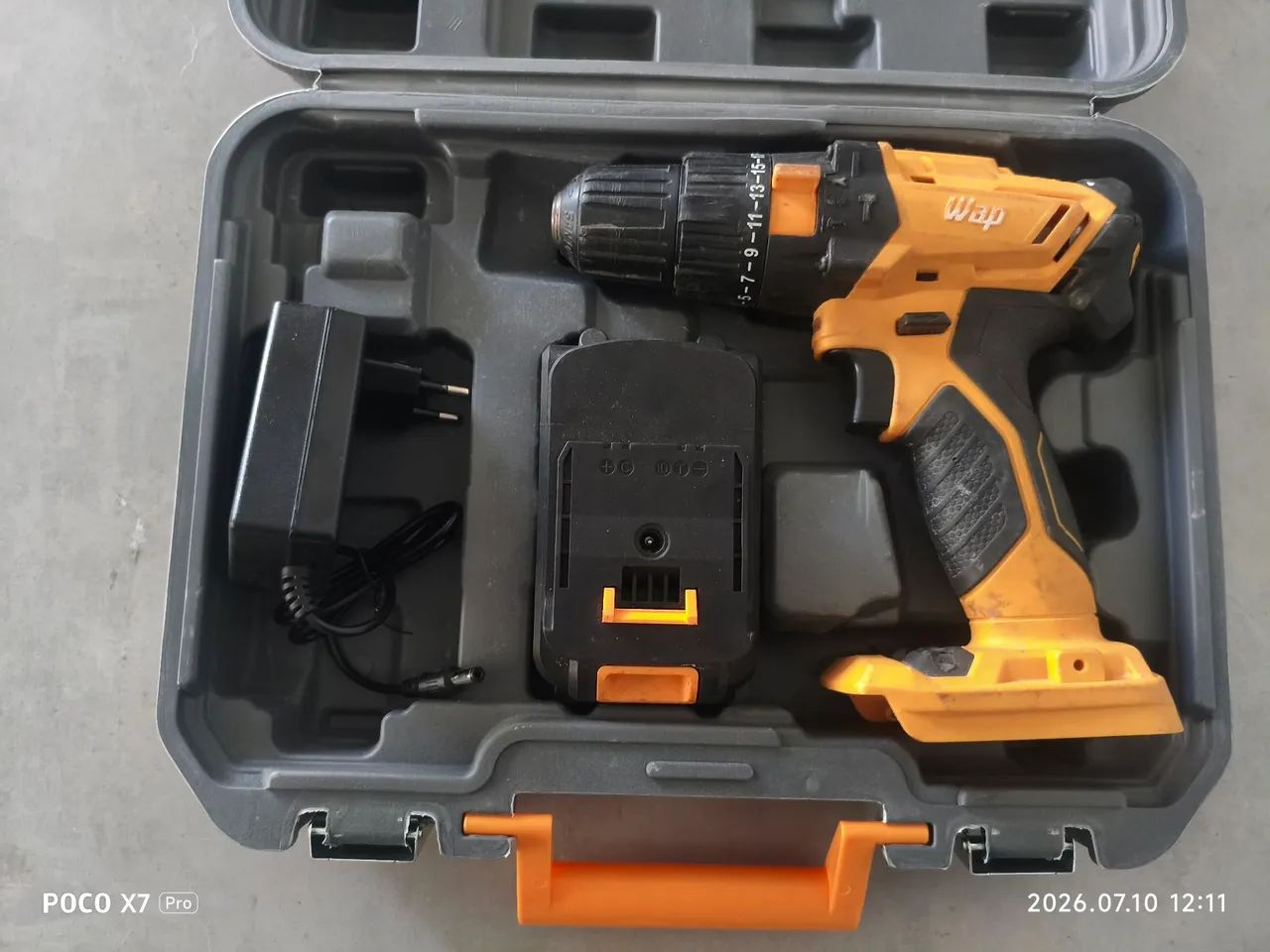 Vendo ou troco parafusadeira Wap 21v