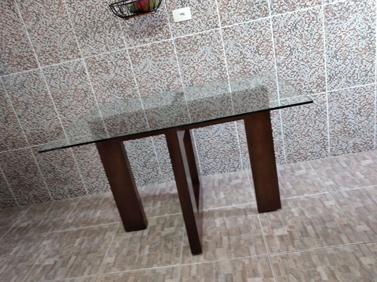Mesa de janta de vidro grosso  - Foto 4