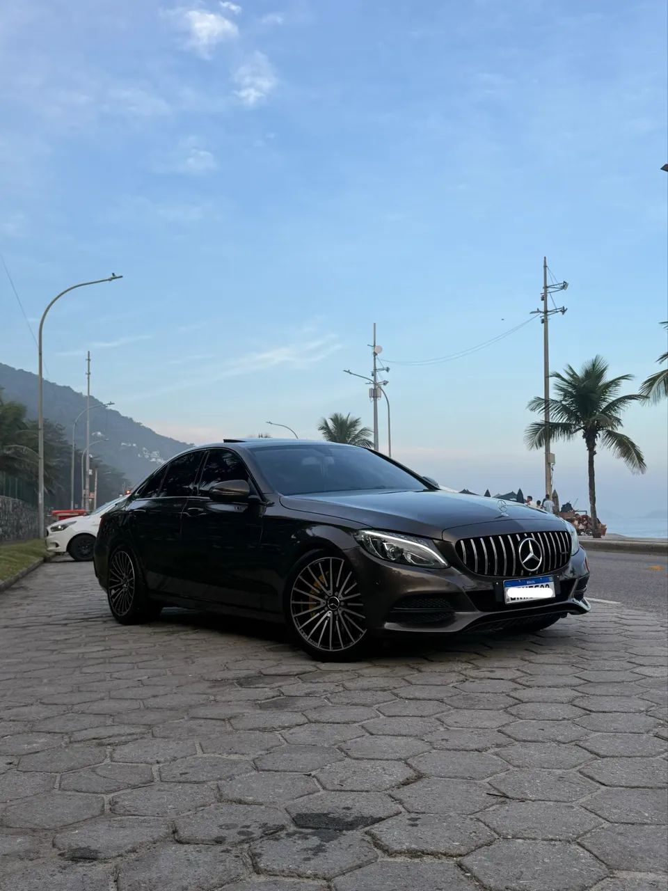 Mercedes-Benz C-200 Avantgarde 2.0 TB 16V 184cv Aut. 2015